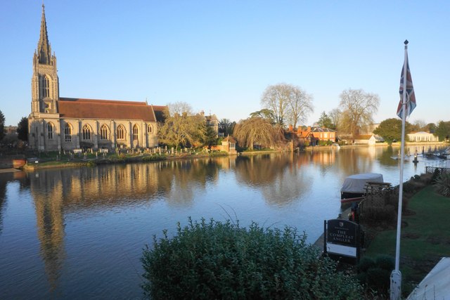 River Thames At Marlow © Bill Boaden Cc-by-sa 2.0 :: Geograph Britain 