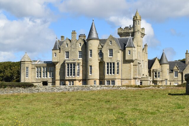 Balfour Castle © N Chadwick cc-by-sa/2.0 :: Geograph Britain and Ireland