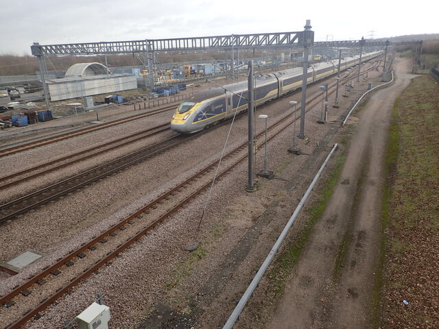 A Eurostar on HS1 © Marathon :: Geograph Britain and Ireland