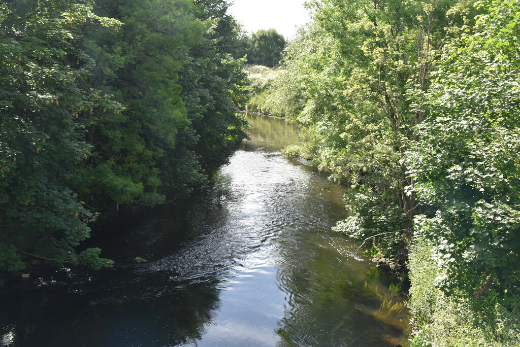 River Mersey © N Chadwick cc-by-sa/2.0 :: Geograph Britain and Ireland