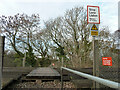 Woodside footpath crossing, Brighton Main Line, 2010