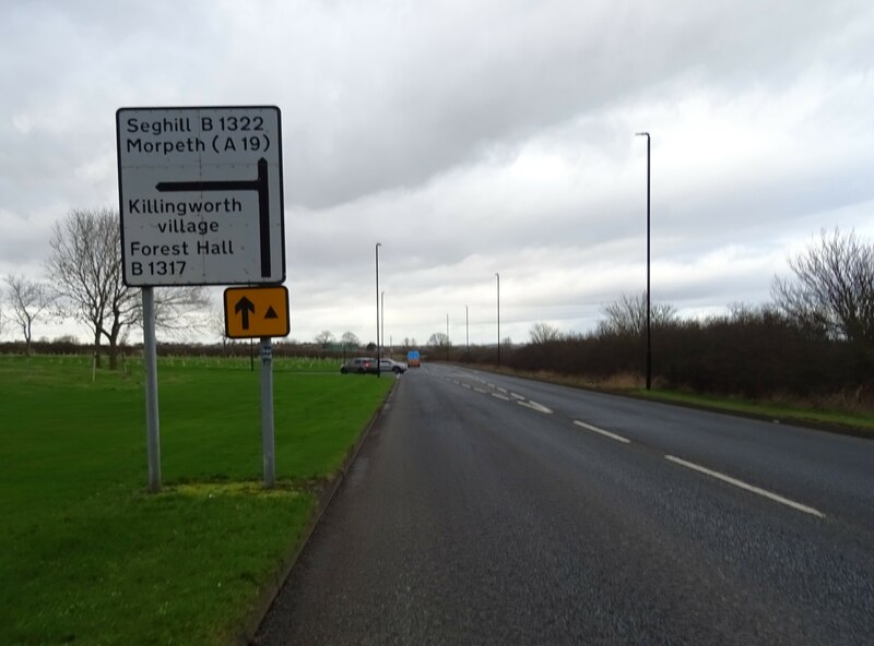 B1322 towards Seghill © JThomas cc-by-sa/2.0 :: Geograph Britain and ...