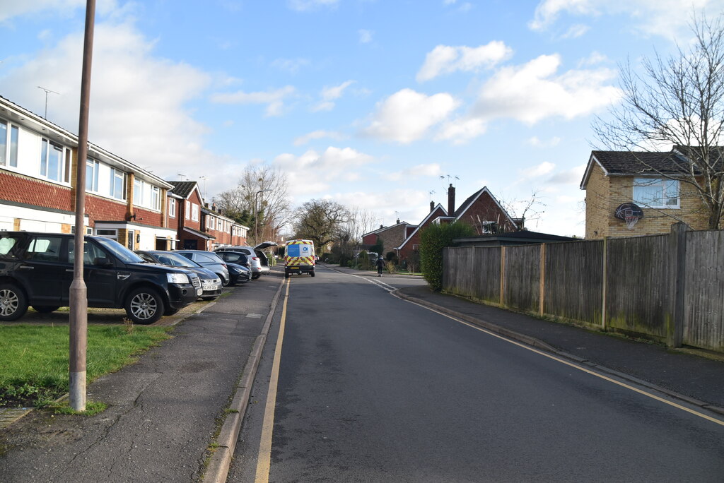 Fisher Rd © N Chadwick ccbysa/2.0 Geograph Britain and Ireland