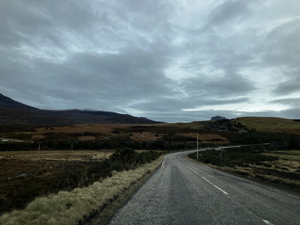 A835 northbound © Dave Thompson :: Geograph Britain and Ireland