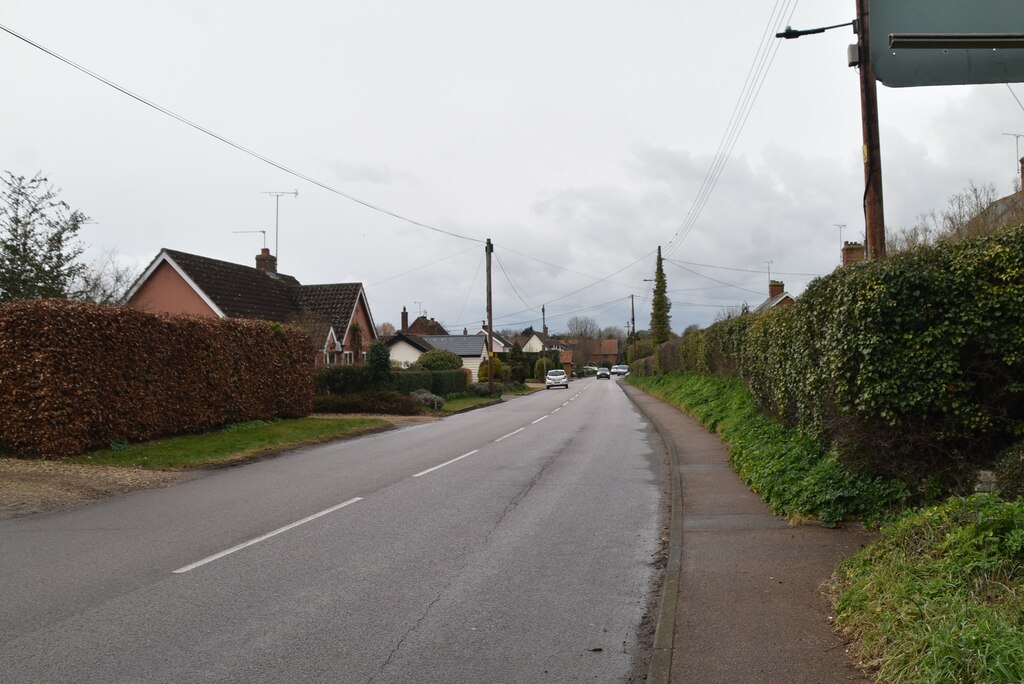 Stow Rd © N Chadwick :: Geograph Britain and Ireland