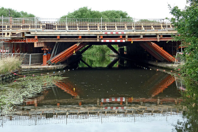 Canal and M54 bridge works near Coven... © Roger D Kidd cc-by-sa/2.0 ...