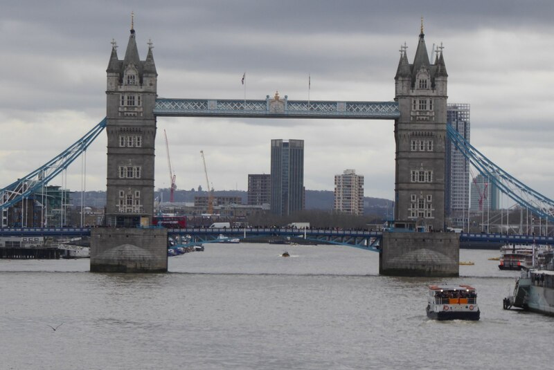 Tower Bridge © Philip Halling cc-by-sa/2.0 :: Geograph Britain and Ireland