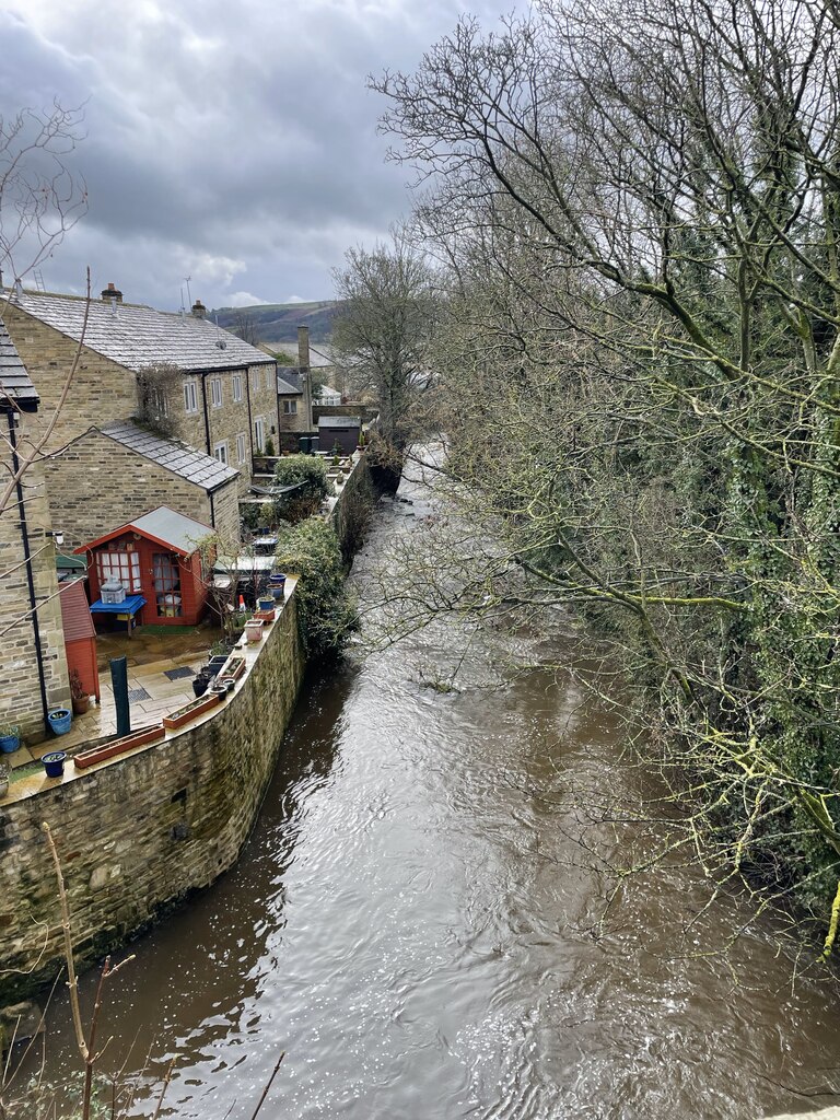 The Beck, Silsden © Mrs W J Sutherland cc-by-sa/2.0 :: Geograph Britain ...