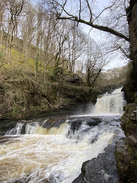 Sgŵd Isaf Clun Gwyn © Alan Hughes :: Geograph Britain and Ireland