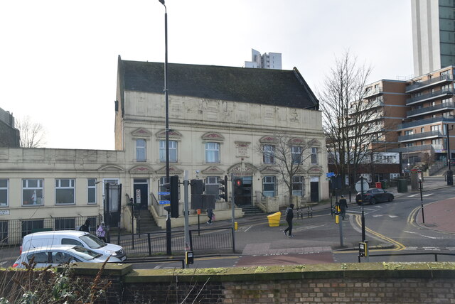 Plumstead Radical Club © N Chadwick cc-by-sa/2.0 :: Geograph Britain ...