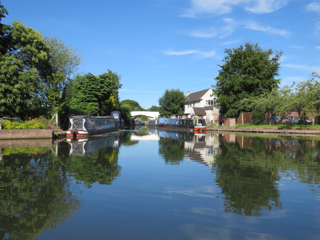 Hatherton (canal) Junction © Richard Rogerson cc-by-sa/2.0 :: Geograph ...