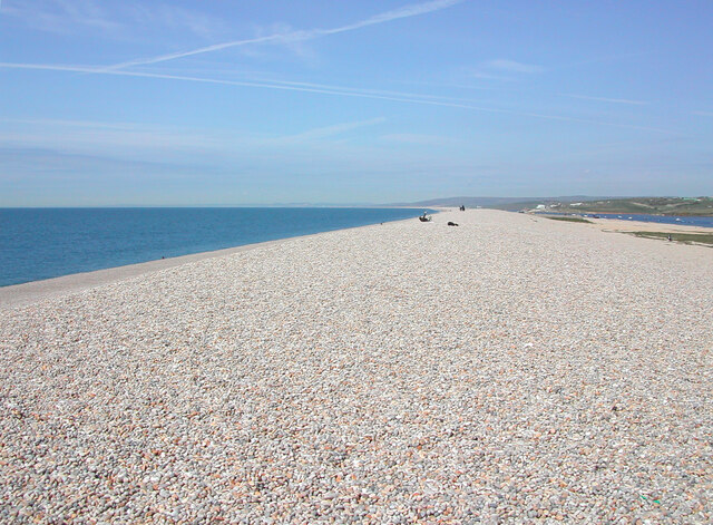 View north-west along Chesil Beach © Rod Grealish cc-by-sa/2.0 ...