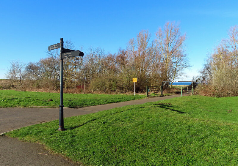 Footpaths at Prestonpans © Mary and Angus Hogg cc-by-sa/2.0 :: Geograph ...