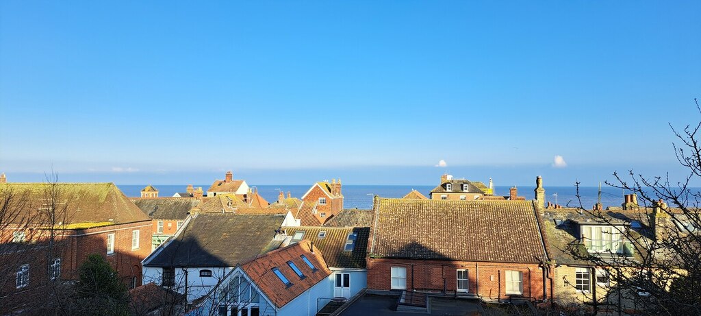 Aldeburgh from The Terrace, spring... © Christopher Hilton cc-by-sa/2.0 ...