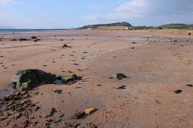 Ardneil Bay © Richard Sutcliffe cc-by-sa/2.0 :: Geograph Britain and ...