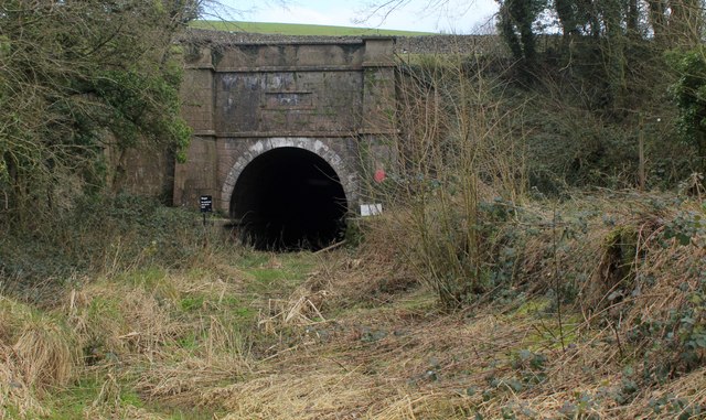 Hincaster Tunnel © Chris Heaton cc-by-sa/2.0 :: Geograph Britain and ...