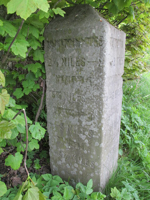 Old milestone near Balkello Smithy... © Paul Hornby cc-by-sa/2.0 ...