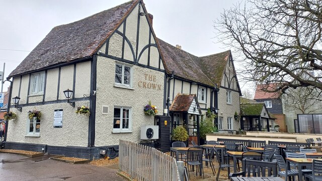 The Crown, Henlow © David Martin cc-by-sa/2.0 :: Geograph Britain and ...