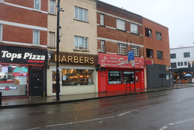 Fulham Palace Road © David Howard :: Geograph Britain and Ireland