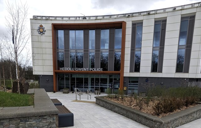 Gwent Police Headquarters entrance,... © Jaggery cc-by-sa/2.0 ...