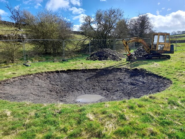 Excavated dew pond at the top of Fern... © Ian Calderwood cc-by-sa/2.0 ...