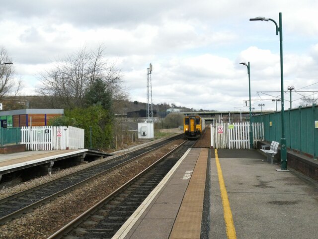 Meadowhall station, Platform 1 © Stephen Craven :: Geograph Britain and ...