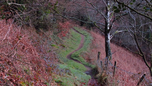 Rhymney Valley Ridgeway Walk south of... © Colin Park cc-by-sa/2.0 ...