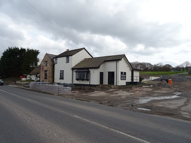 The Old Tavern, Llannerch-y-mor © JThomas cc-by-sa/2.0 :: Geograph ...