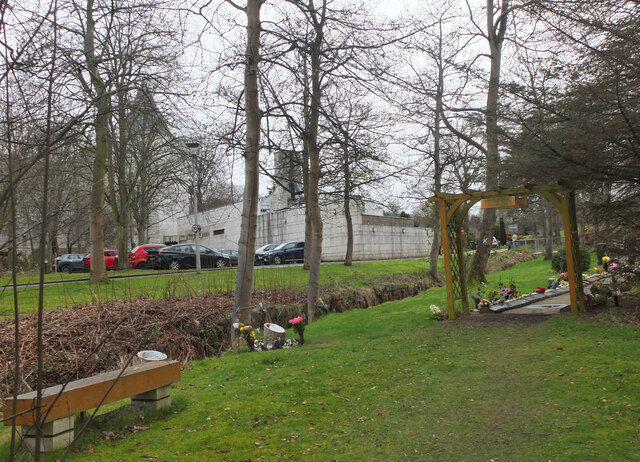 Memorial walkway, Mortonhall Crematorium © Jim Barton cc-by-sa/2.0 ...