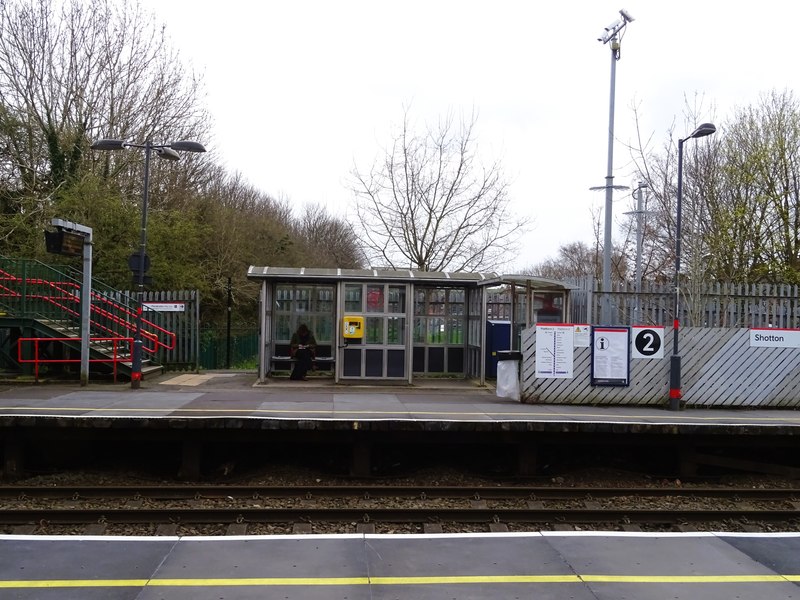 Shelter, Shotton (low level) Railway... © JThomas :: Geograph Britain ...