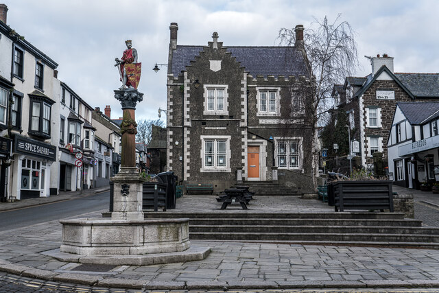 Statue of Llywelyn ab Iorwerth, Conwy © Brian Deegan cc-by-sa/2.0 ...