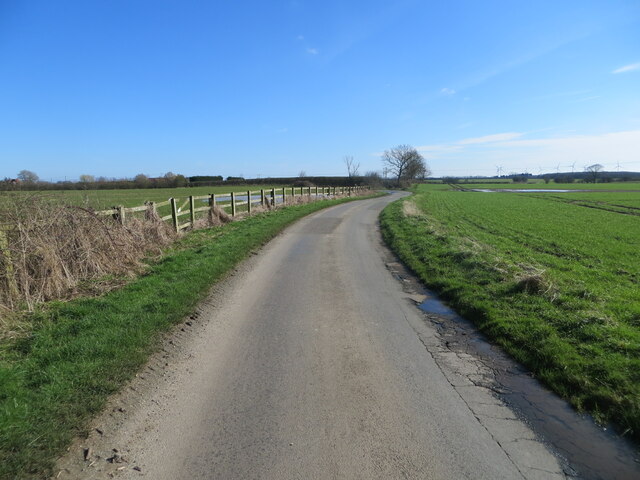 Minor road approaching Willow Toft © Peter Wood :: Geograph Britain and ...