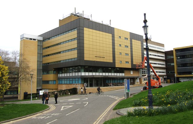 Surrey University - Library © Colin Smith :: Geograph Britain and Ireland