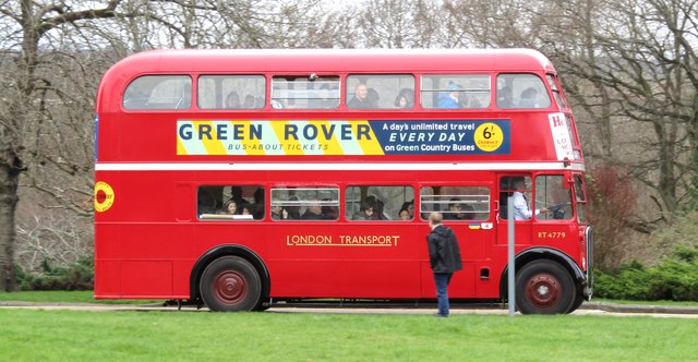 London Transport Heritage Bus © Colin Smith :: Geograph Britain and Ireland