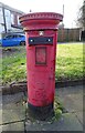 Elizabeth II postbox on Tyldesley Road