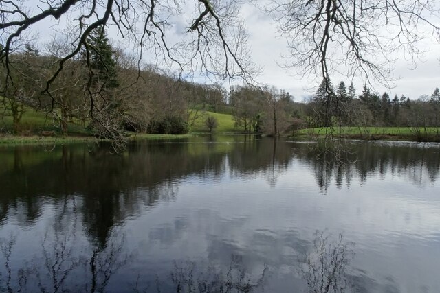 Across Holehird Tarn © DS Pugh :: Geograph Britain and Ireland