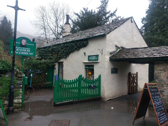 Sarah Nelson's gingerbread shop,... © Graham Robson cc-by-sa/2.0 ...