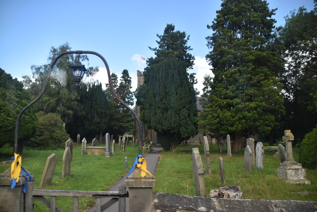 Holy Trinity Graveyard © N Chadwick :: Geograph Britain and Ireland