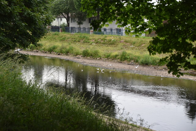 River Irwell © N Chadwick cc-by-sa/2.0 :: Geograph Britain and Ireland