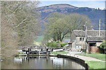 SD9354 : Leeds and Liverpool Canal at Gargrave by David Martin