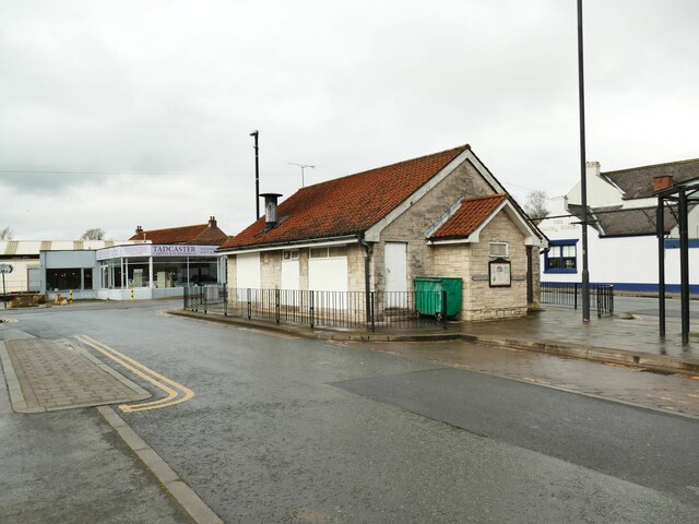 Toilets at Tadcaster Bus Station © Stephen Craven cc-by-sa/2.0 ...