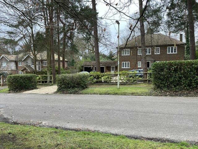 Houses on Gough Road © Mr Ignavy cc-by-sa/2.0 :: Geograph Britain and ...