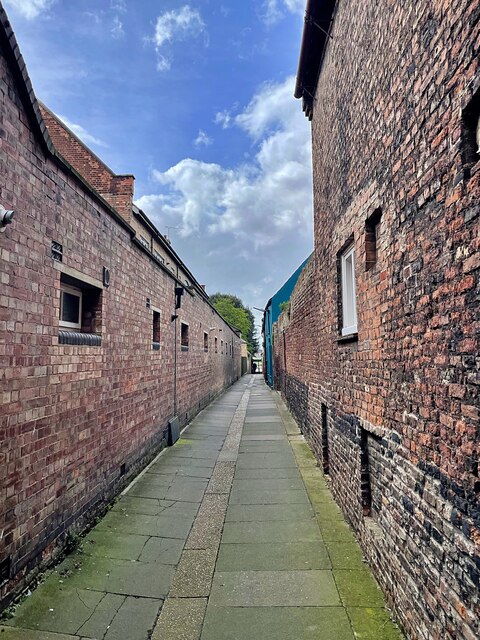 Ferry Lane © Graham Hogg :: Geograph Britain And Ireland