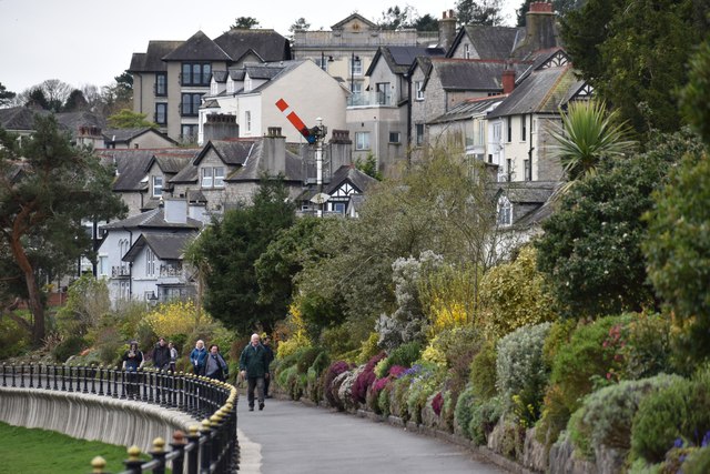 On the promenade at Grange-over-Sands © David Martin cc-by-sa/2.0 ...