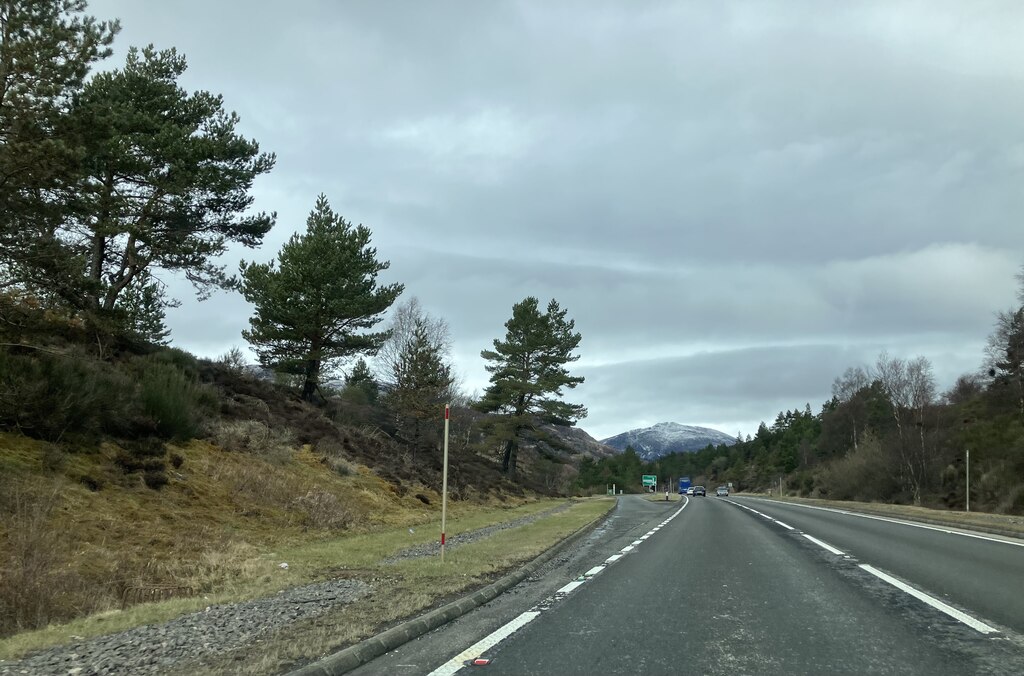 Layby - A9 northbound © Dave Thompson :: Geograph Britain and Ireland