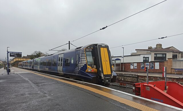 Largs Railway Station © Thomas Nugent :: Geograph Britain And Ireland