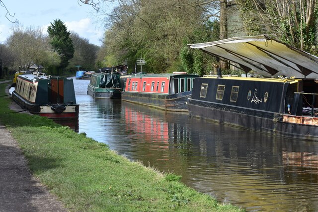 Macclesfield Canal at Bollington © David Martin :: Geograph Britain and ...