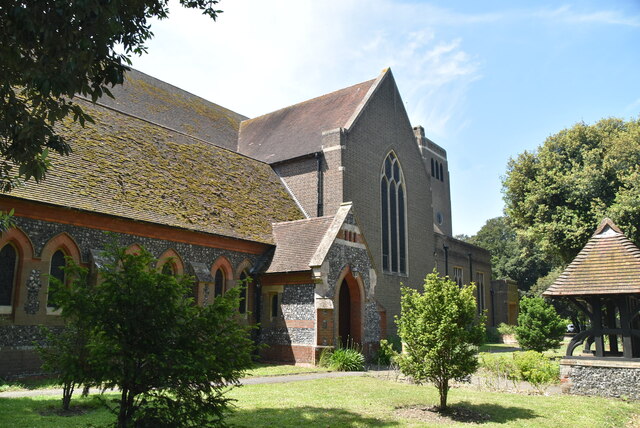 Holy Trinity Church © N Chadwick Cc-by-sa 2.0 :: Geograph Britain And 