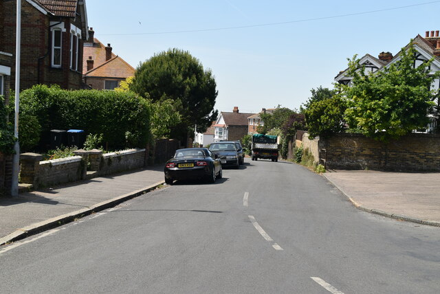 Northdown Park Rd © N Chadwick :: Geograph Britain and Ireland