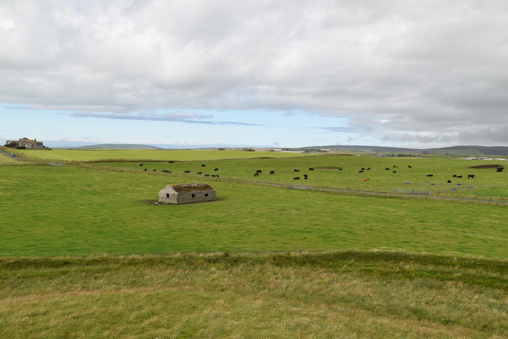 View from top of Maeshow - north © N Chadwick cc-by-sa/2.0 :: Geograph ...